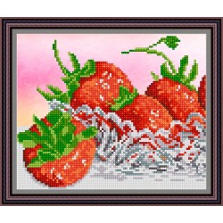 Рисунок - схема на ткани - "Клубника в хрустале"